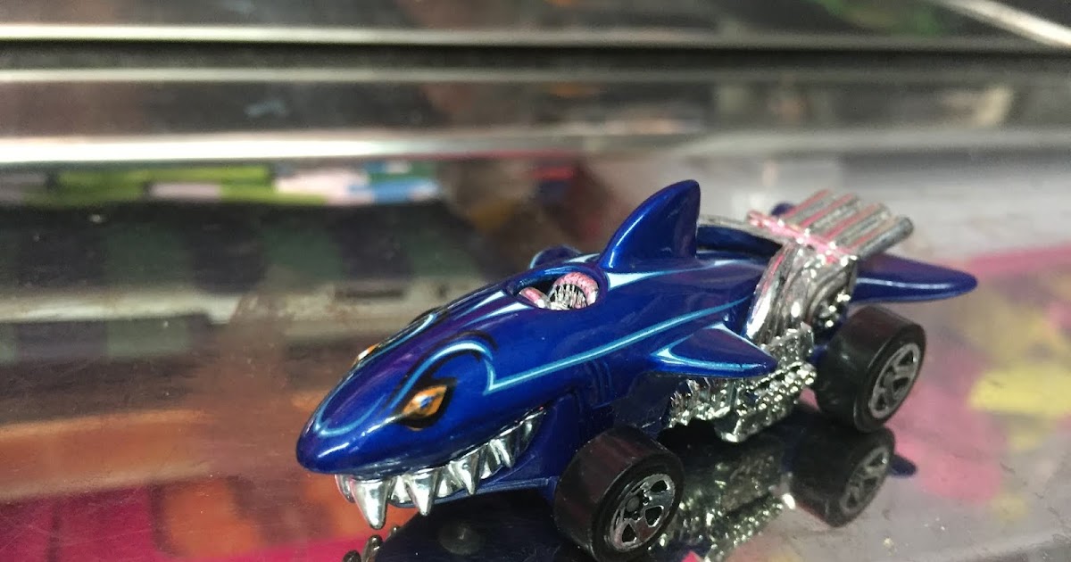 carro hot wheels tiburon