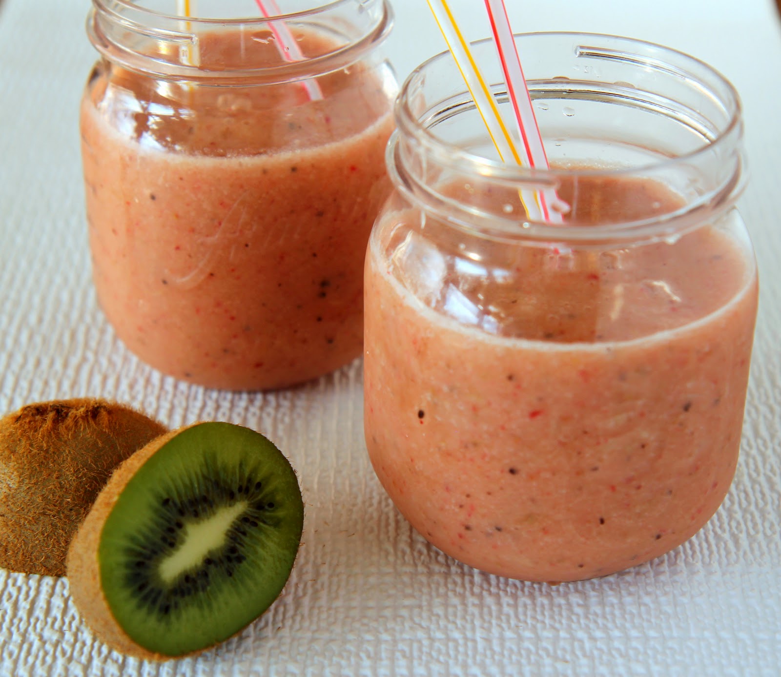 Jump-start a healthy New Year with these easy smoothie recipes for all dietary preferences!