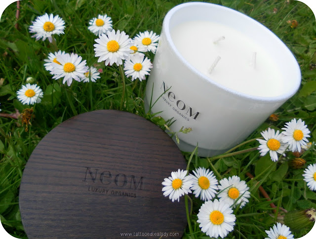 A picture of NEOM Enchantment candle