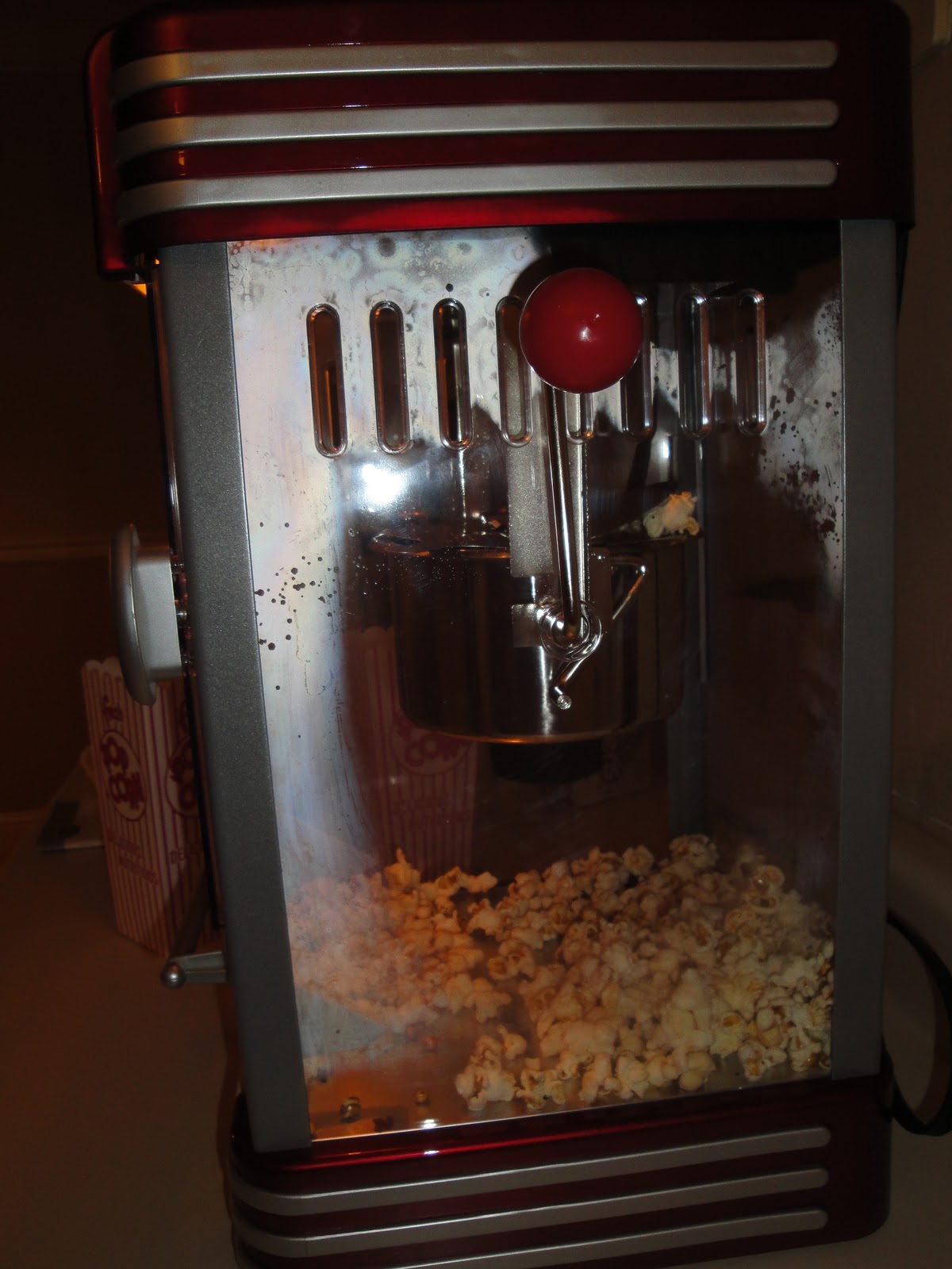 Nostalgia Electrics Retro Kettle Popcorn Maker Review and Giveaway