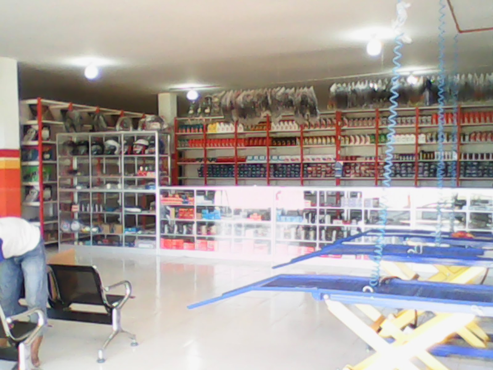 RAJA MURAH MOTOR USAHA BENGKEL MOTOR DAN TOKO SPARE PART RAJA MURAH MOTOR USAHA BENGKEL MOTOR DAN TOKO SPARE PART