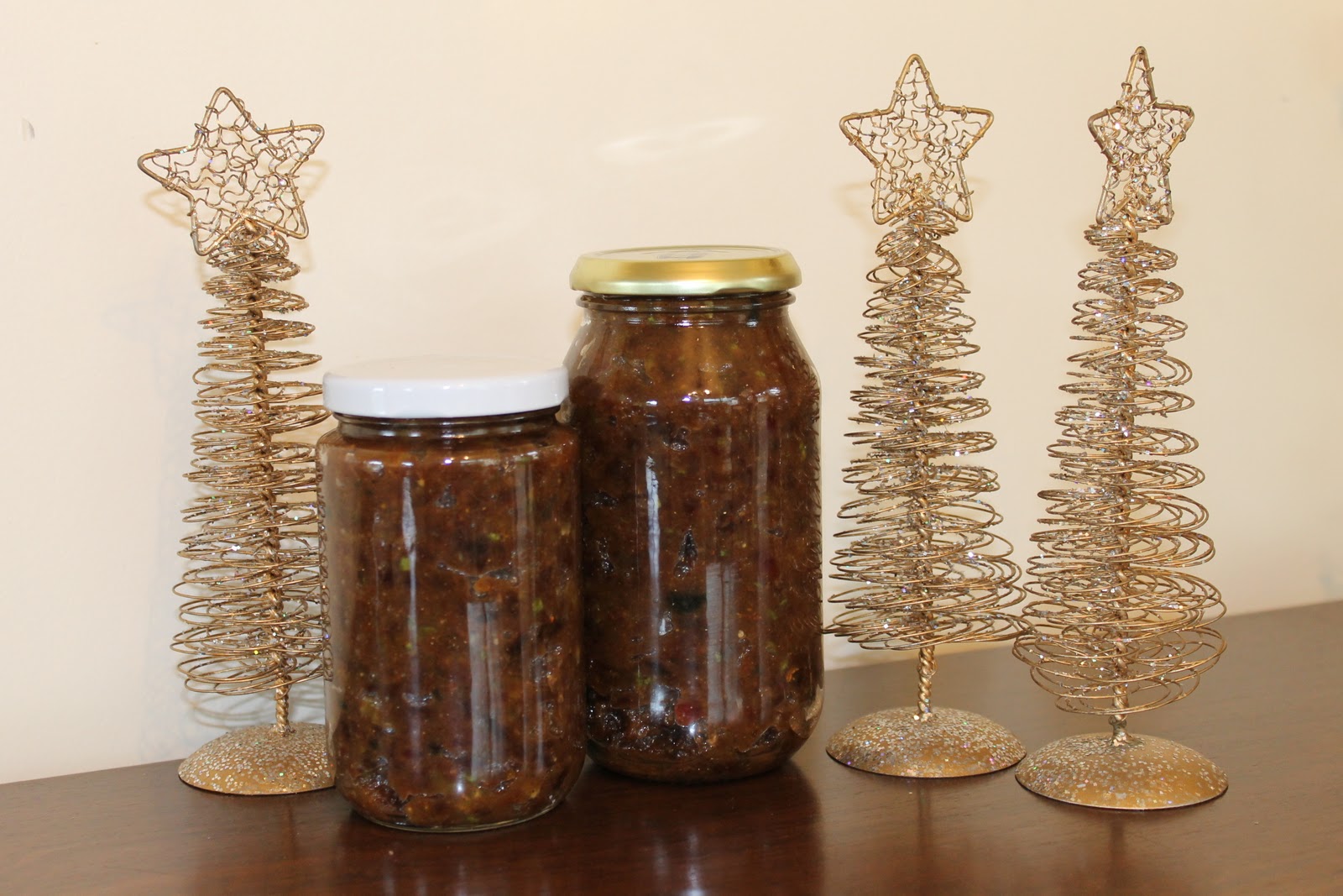 A Slice in the Life of Julie: Christmas Mincemeat - Alison Holst