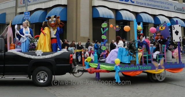 Float with princesses and costumed characters
