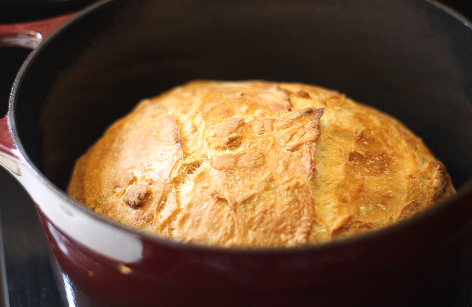 Bake Bread in Your Dutch Oven - Hobby Farms