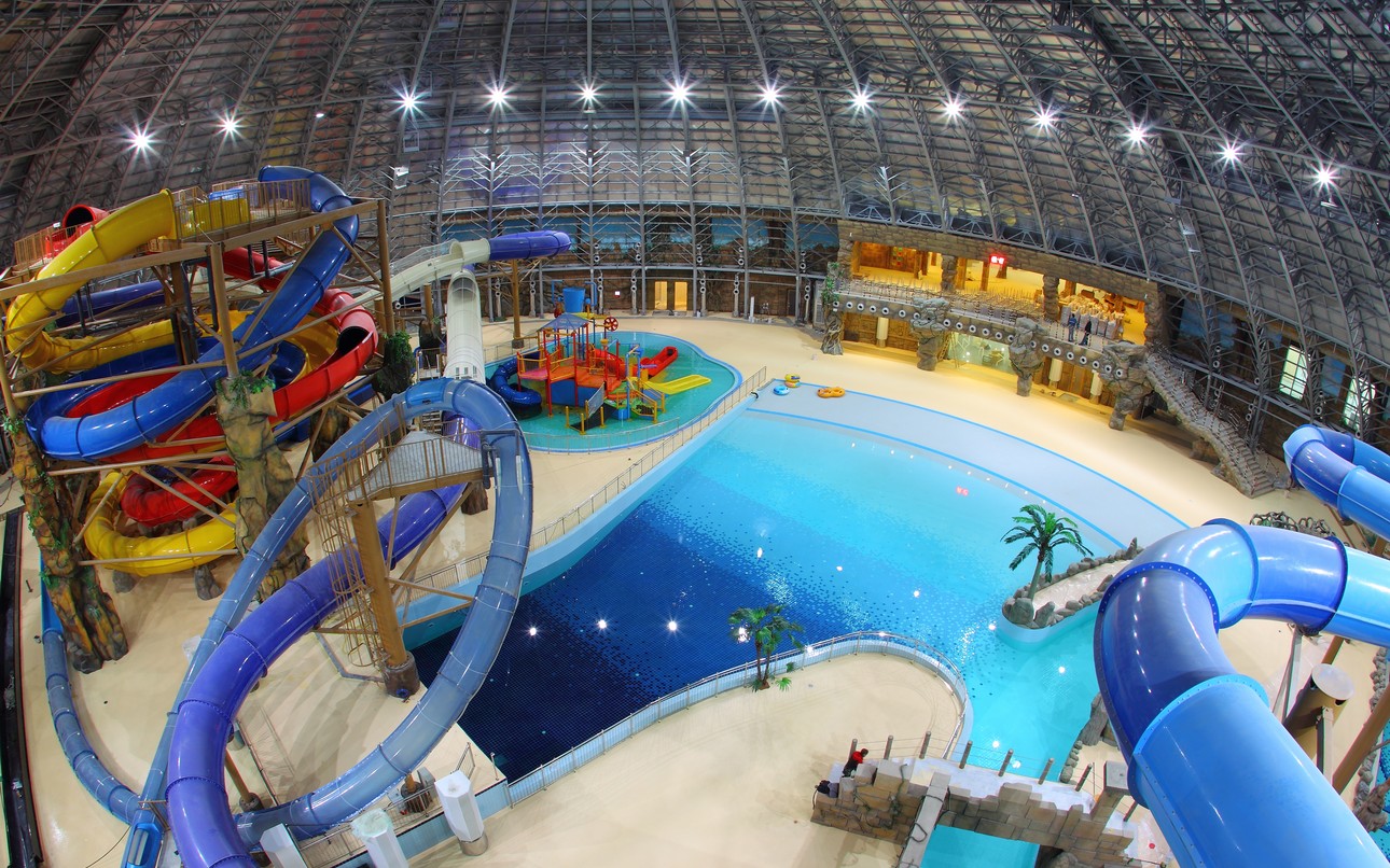 Laguna waterpark. В какой аквапарк поехать. Water park slide ташкент. В какой аквапарк поехать. Аквапарк лужники горки.
