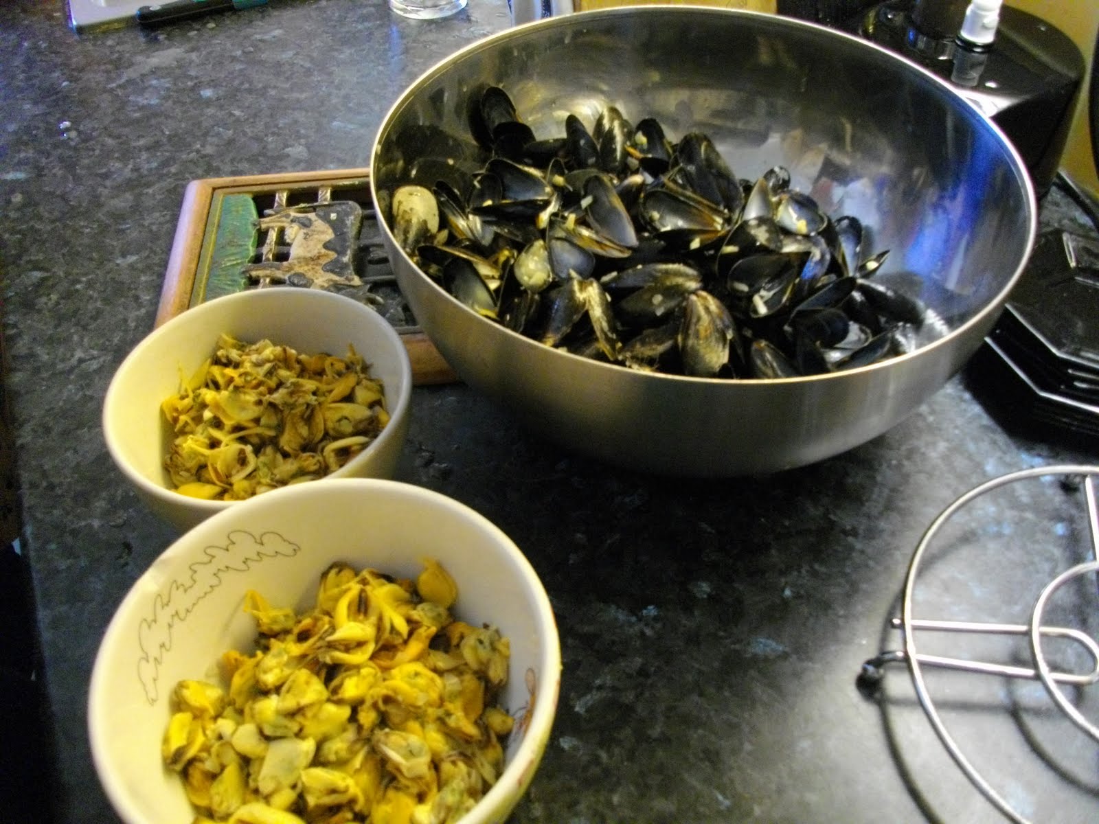 Le blog de Marie-Line: Cours de cuisine en image : Soupe de moules en