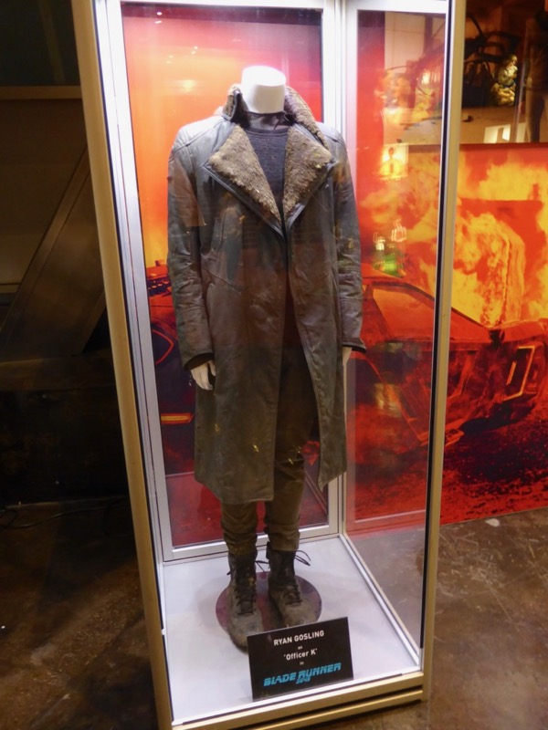 Ryan Gosling Blade Runner 2049 Officer K movie costume