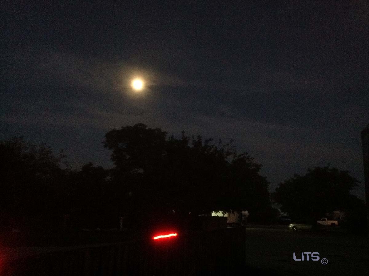 UFOs- Lights In The Texas Sky: LITS Investigator Observes Unidentified ...
