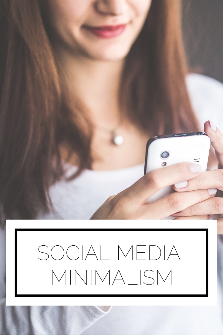 Click to read now or pin to save for later! Is social media taking over too much of your time? Here's how to approach it like a minimalist Click to read now or pin to save for later! Is social media taking over too much of your time? Here's how to approach it like a minimalist