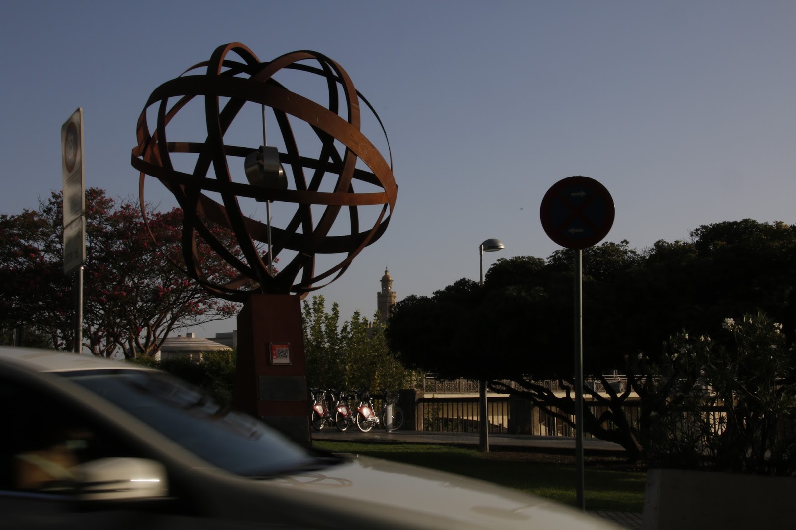 curiosa Sevilla Plaza de Cuba