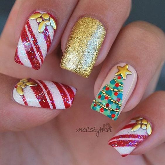 Emmadoesnails Christmas Nails Winter Nails Ornament Nails Nude Nails