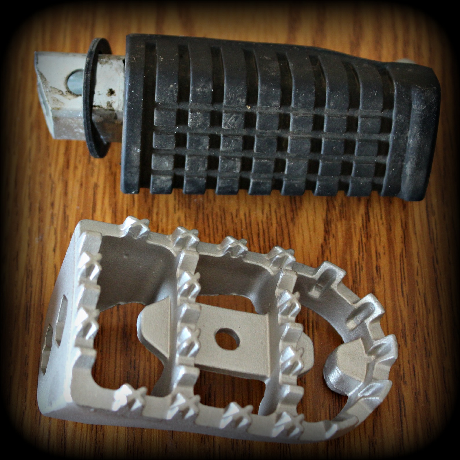 KLR650 Adventures SWMotech OnRoad/OffRoad Foot Pegs