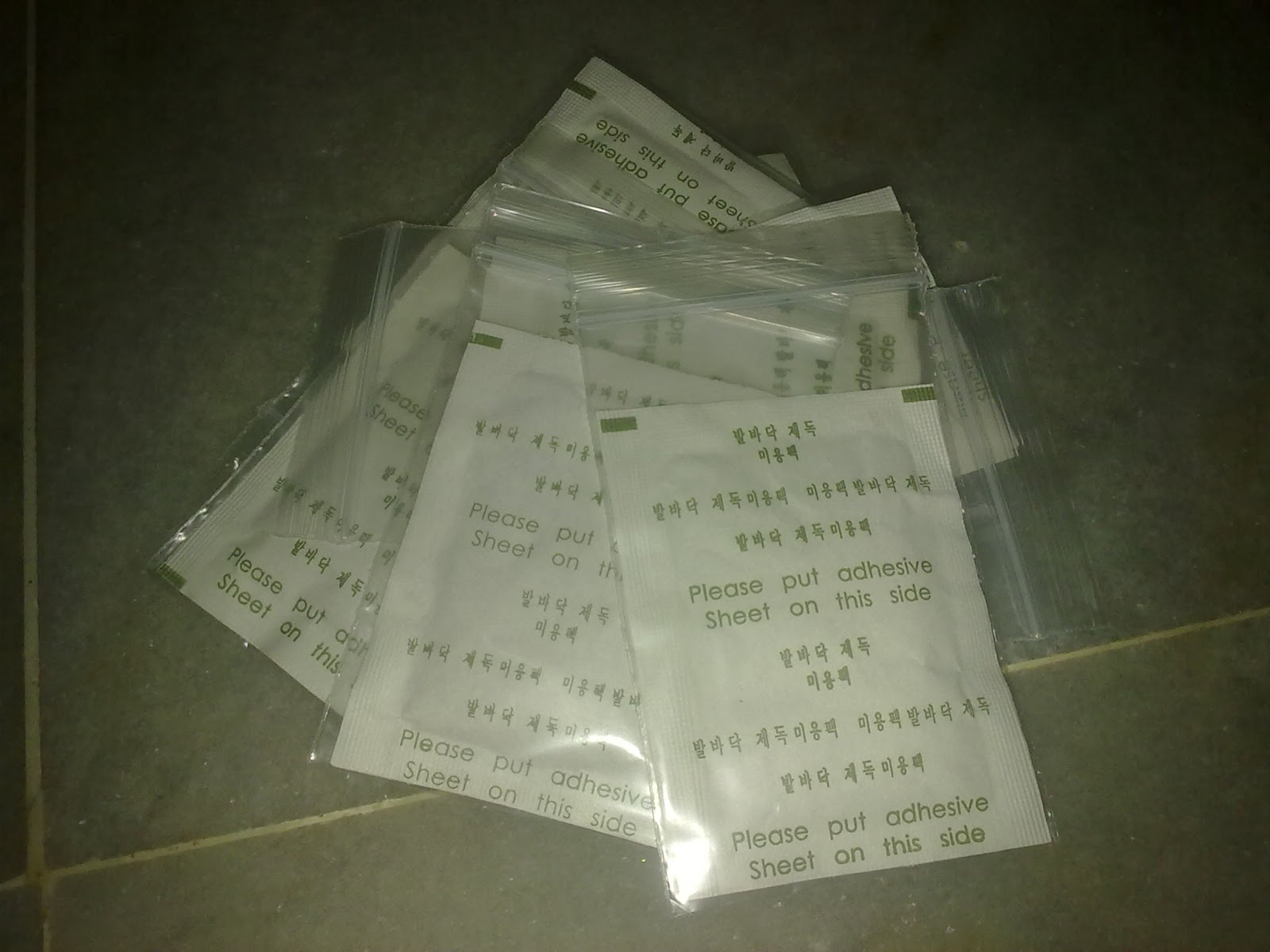 Sheet on this side перевод. Please put adhesive sheet on this side. please put adhesive sheet on this side пластырь инструкция по применению.