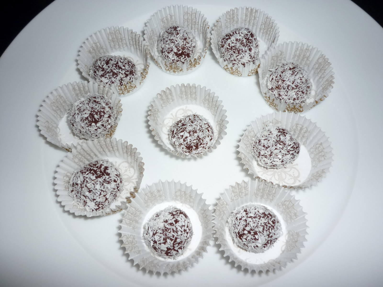 Strawberries, Cherries and an Angel&amp;#39;s Kiss in Spring ...