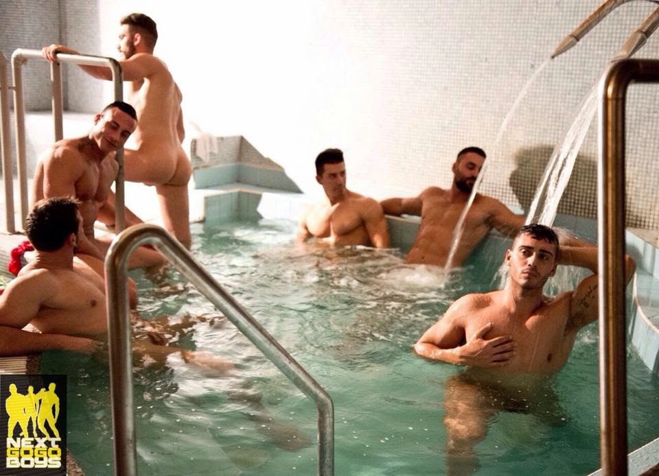 10151227_926293890715452_519579115763894