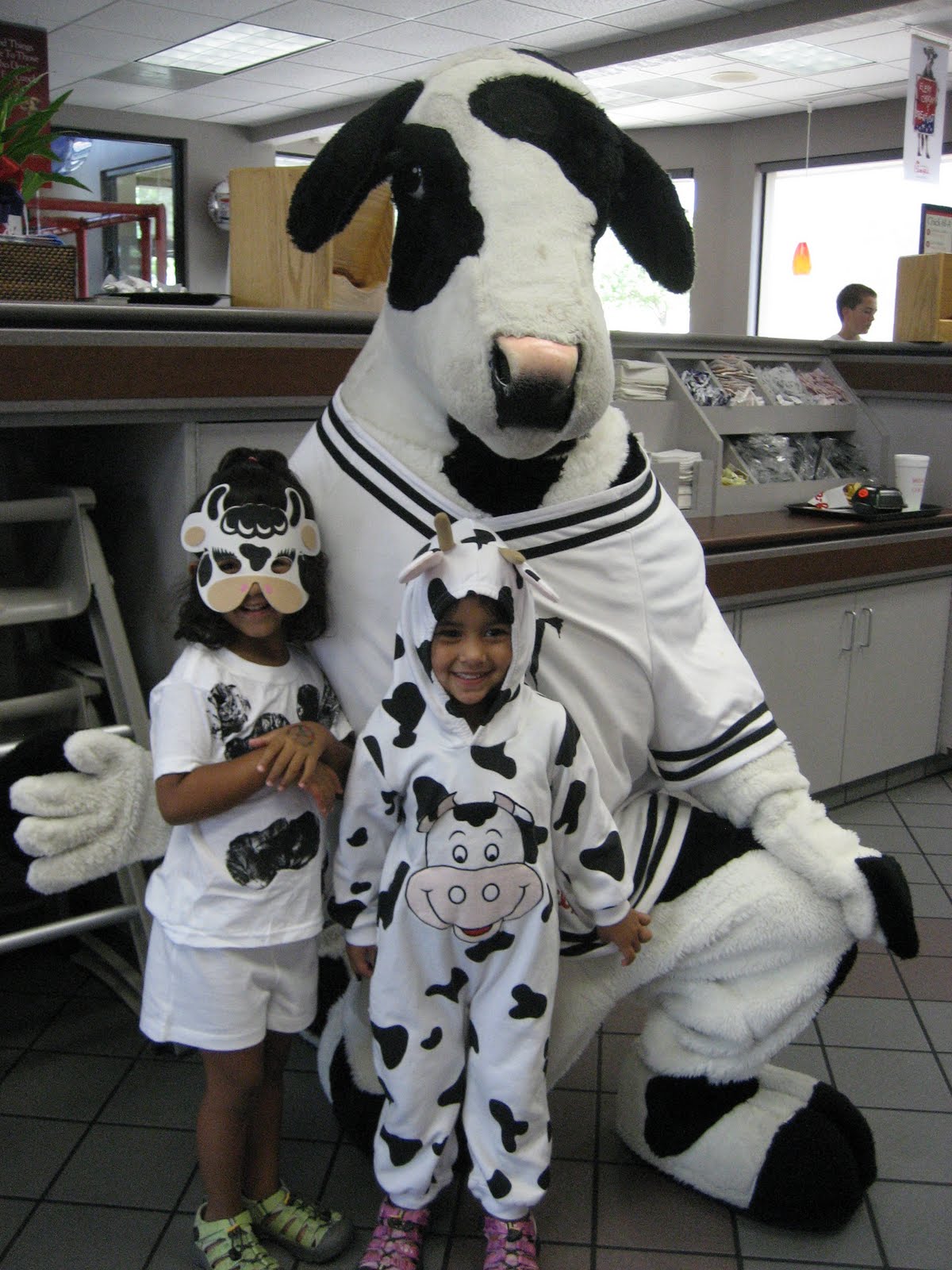 Living, Loving, Learning, Sharing CFA cow appreciation day