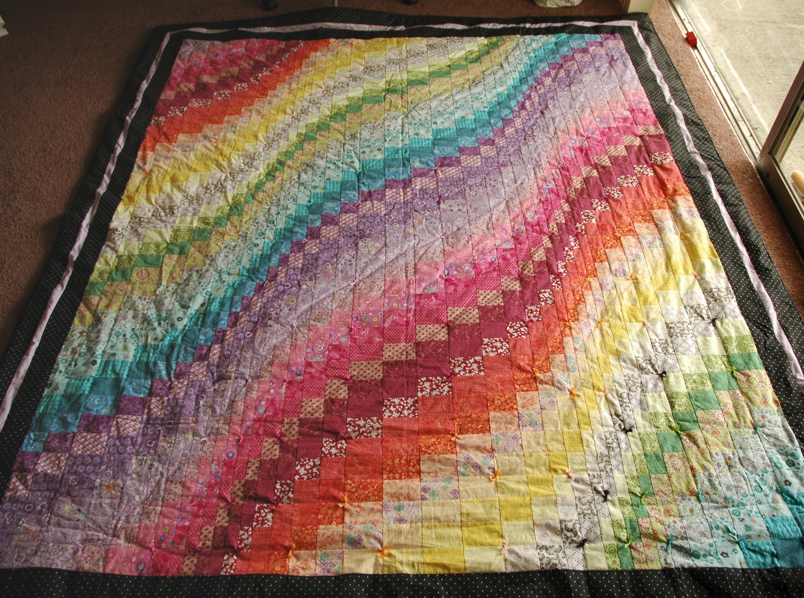sewing-like-it-s-going-out-of-style-wavy-bargello-quilt
