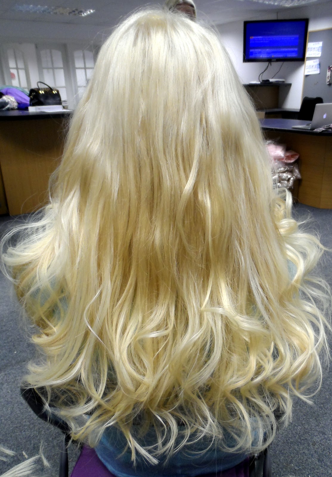 Emtalks The best hair on the market bonded hair extensions review