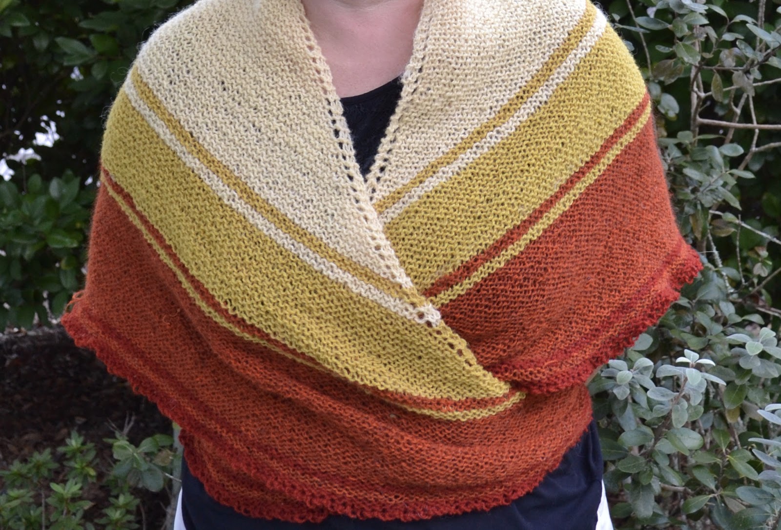traditional danish tie shawl pattern
