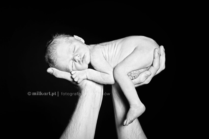 artystyczne zdjęcia noworodka, fotografia noworodkowa, studio fotografii noworodkowej, 