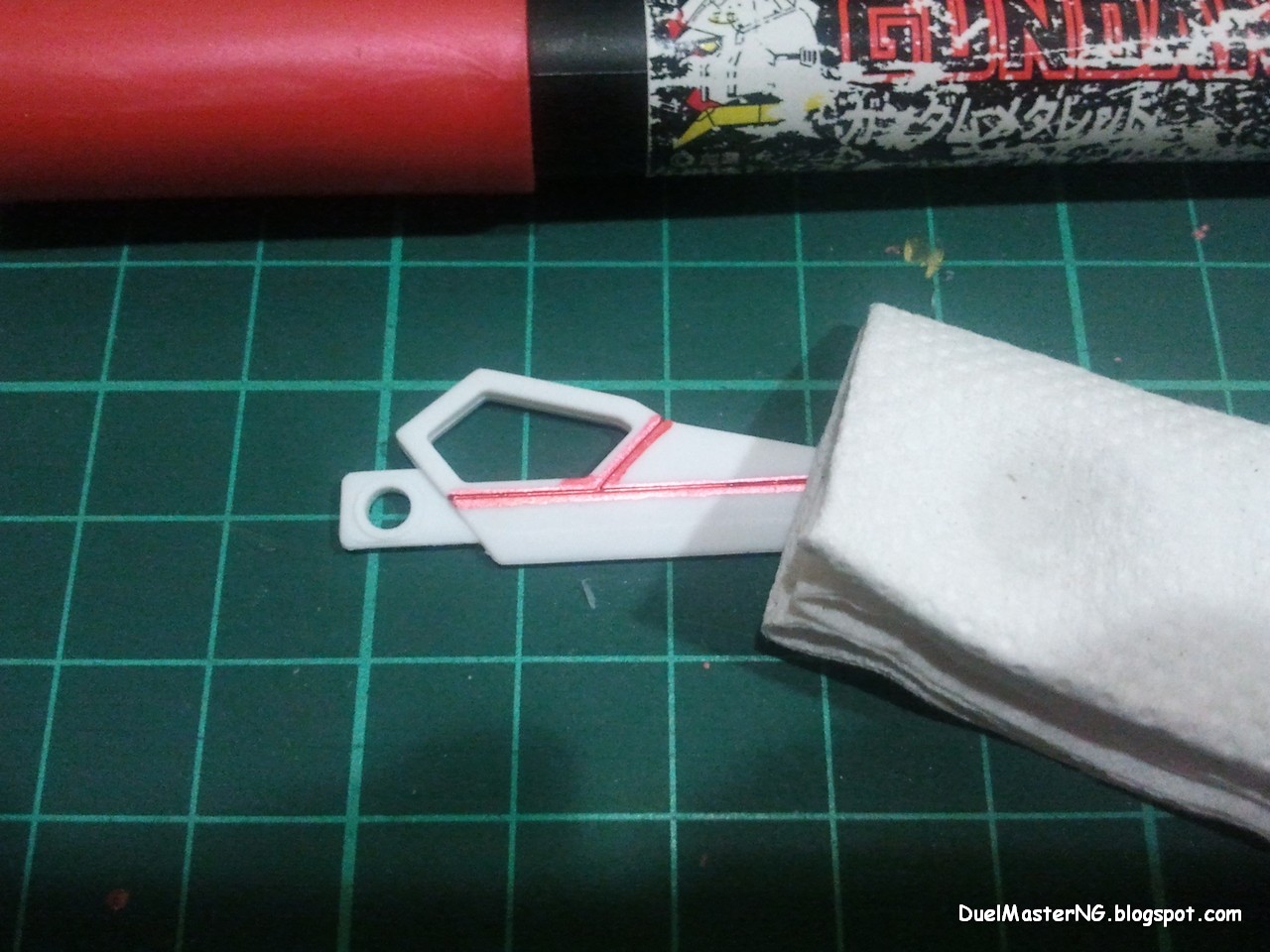 DuelMasterNG Gunpla: Tutorial - Panel Lining with Gold/Silver/Metallic ...