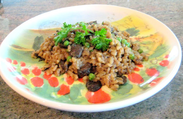 Equal Opportunity Kitchen: Mushroom Risotto with Peas