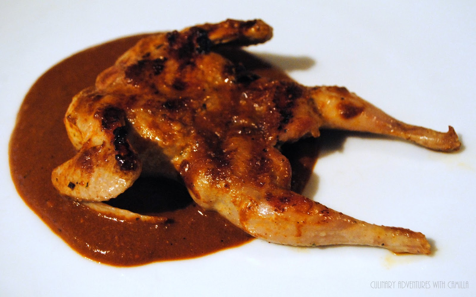Codorniz en Mole Poblano (Quail in Mole Poblano)