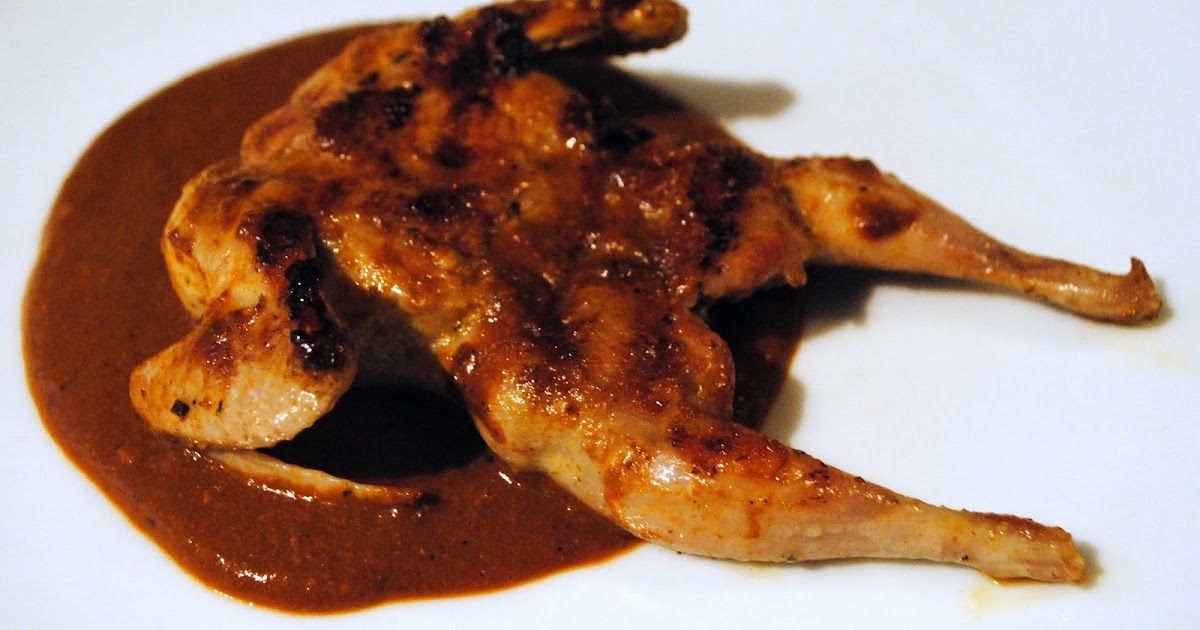 Codorniz en Mole Poblano (Quail in Mole Poblano)