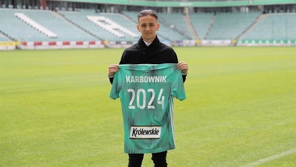 Oficial: Legia Varsovia, renueva Karbownik hasta 2024