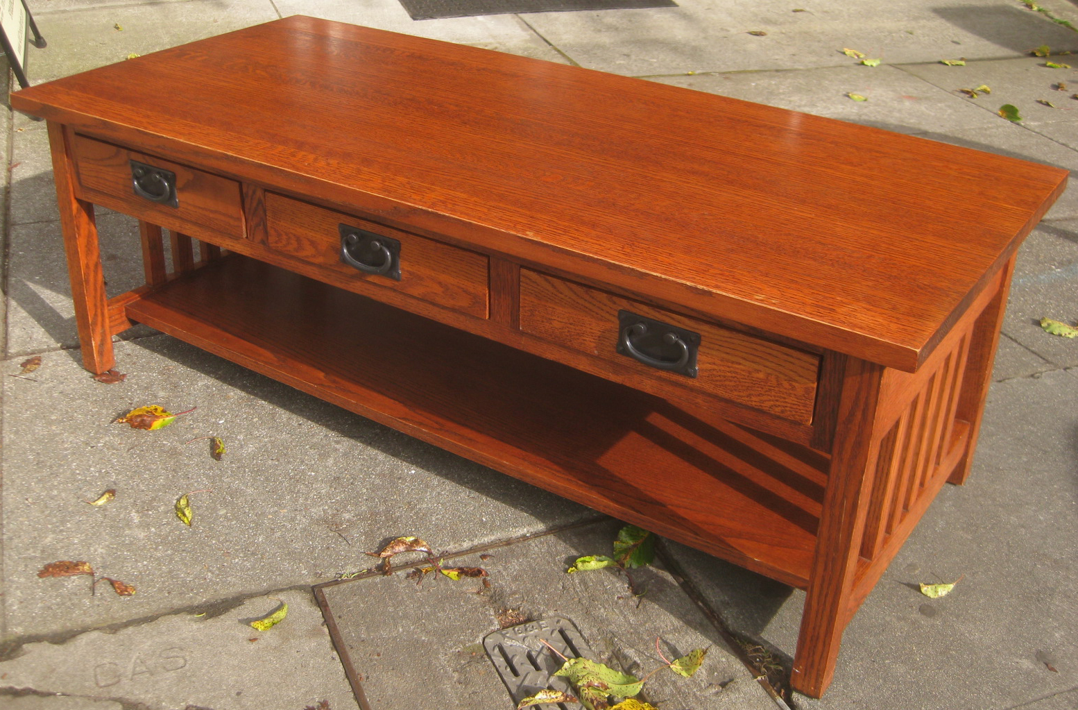 UHURU FURNITURE & COLLECTIBLES SOLD Mission Oak Coffee Table 90