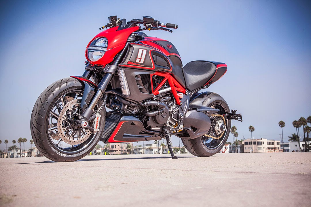 Racing Cafè Ducati Diavel KH9 by Roland Sands