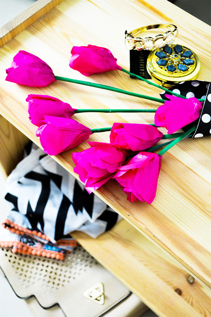 DIY Paper Tulips- These add such a vibrant pop of color to any room and are great as gifts, not to forget, you'll never need to water them!