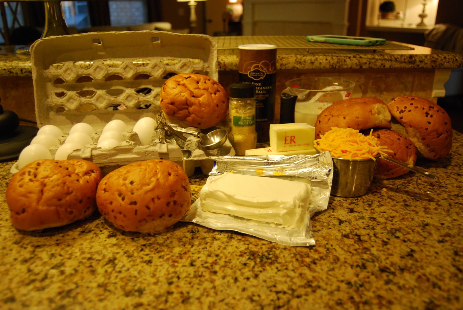 Momfessionals: Best. Breakfast. Casserole. Ever.