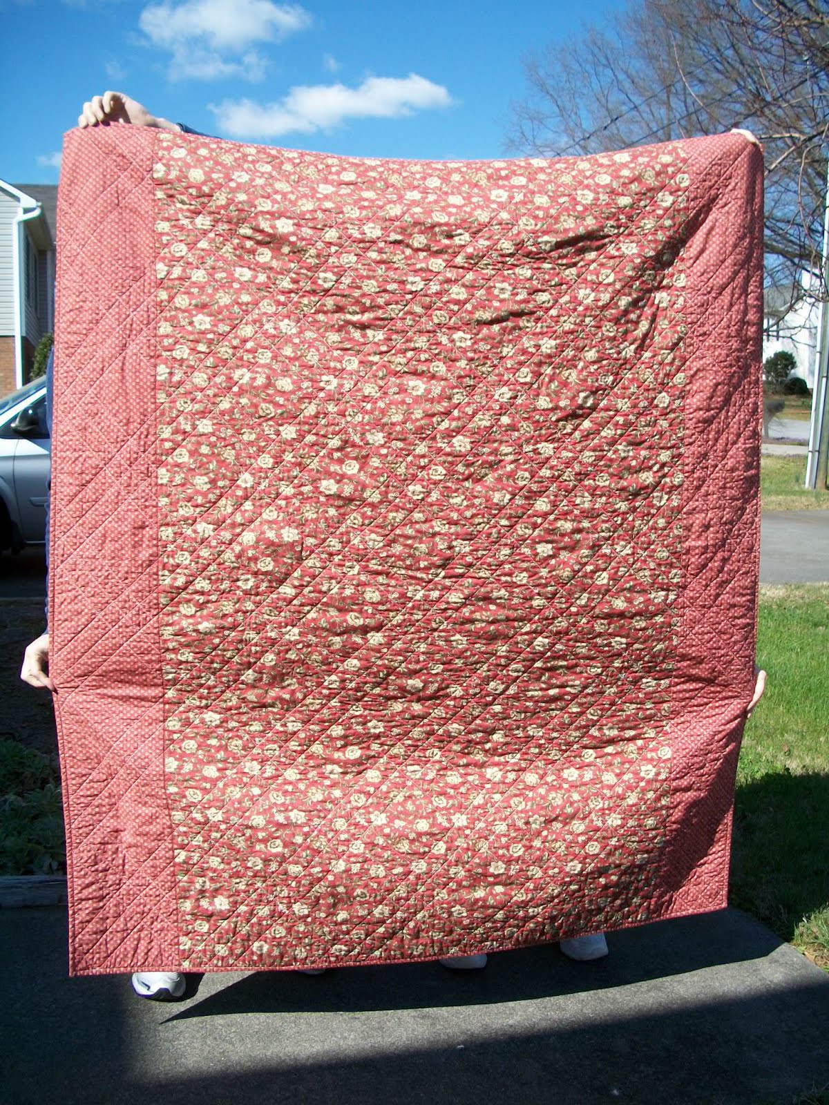 Sew Cook and Travel Pom Pom de Paris Quilt Finish