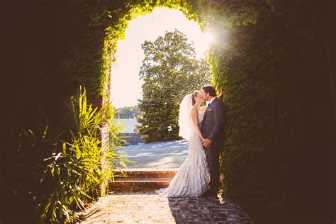 Professional Wedding Photography Professional Wedding Photography