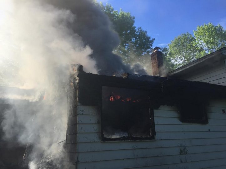 MEC&F Expert Engineers DO NOT LEAVE YOUR TOASTER UNATTENDED toaster