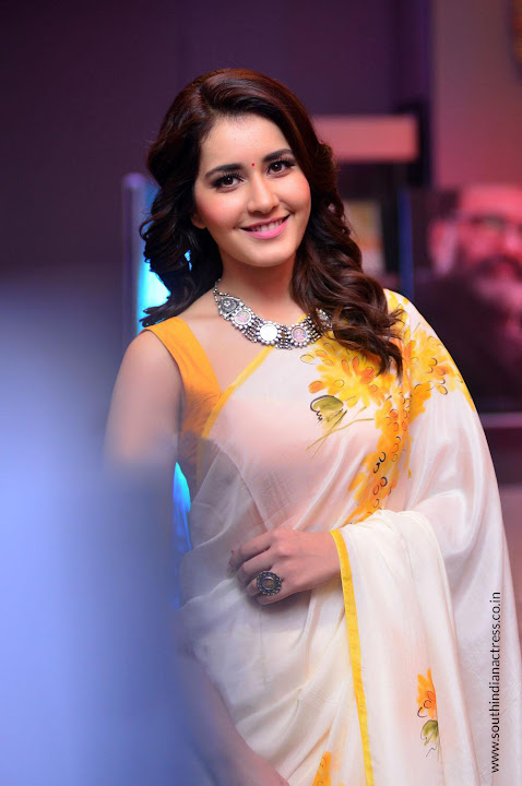 Raashi Khanna at Villain movie audio launch