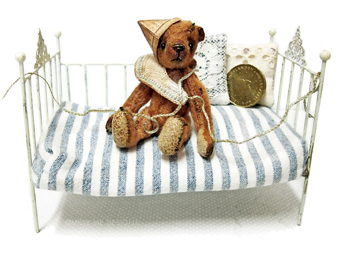 miniature teddy bear, viscose mohair, miniature knitting