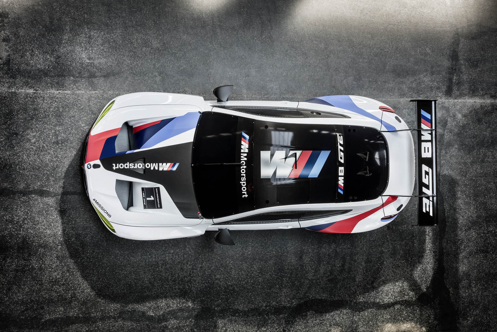 bmw-m8-gte-01.jpg