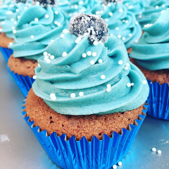 Blueberry Cupcakes with Chocolate