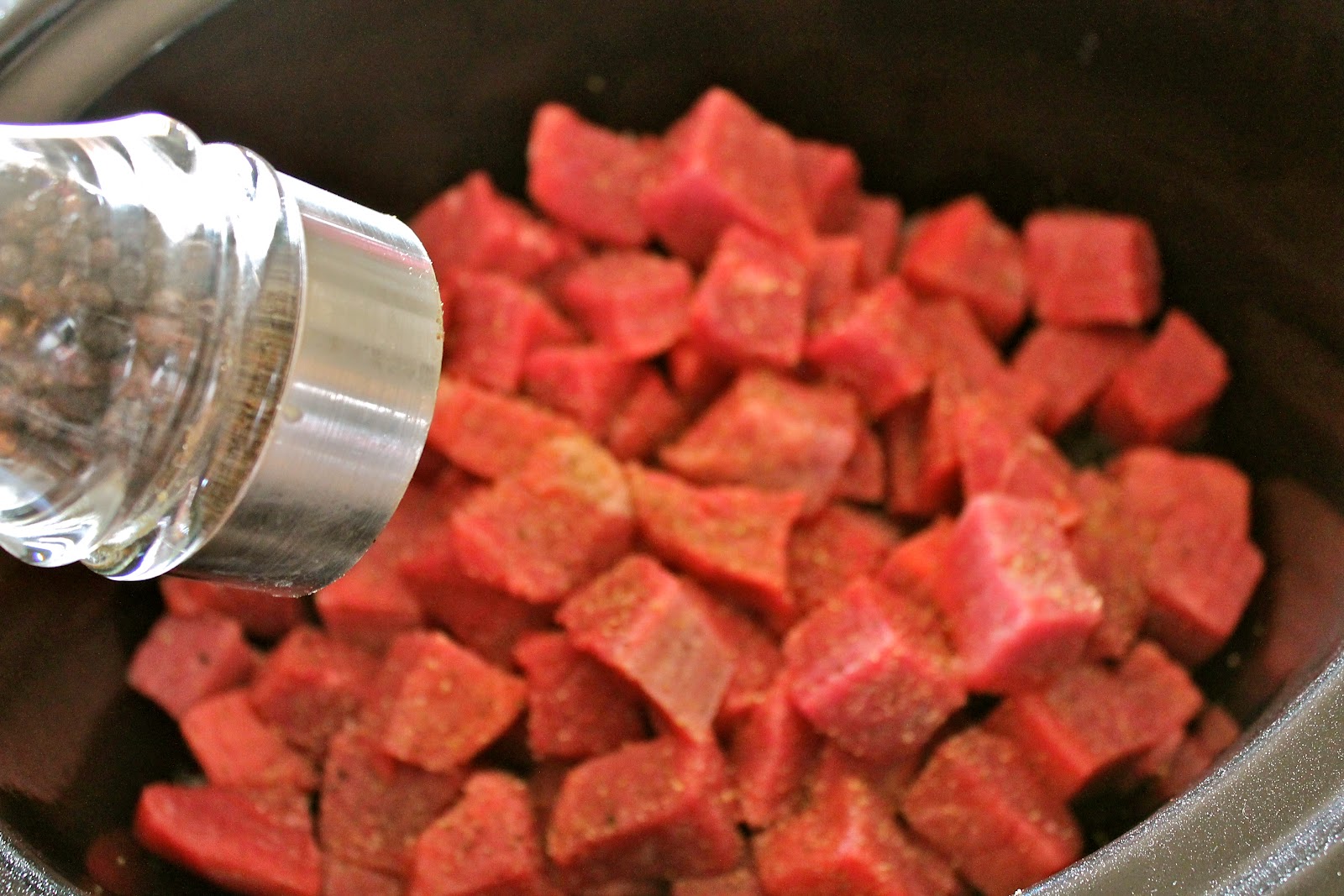 Mrs. Schwartz's Kitchen: Crockpot Beef Barley Soup