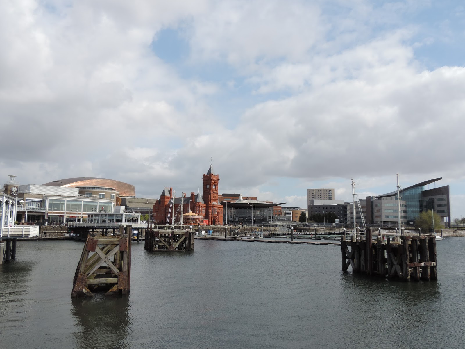 Photographic Allsorts: Mermaid Quay Cardiff Bay on a chilly May morning