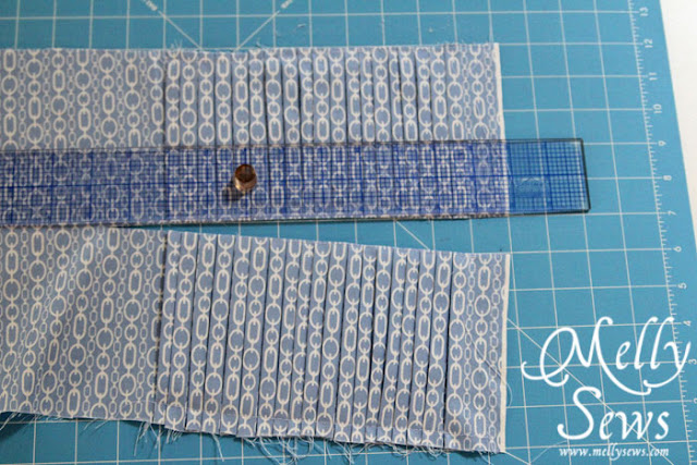 Step 2 - Make an easy pleated zip pouch - DIY sewing tutorial - Melly Sews