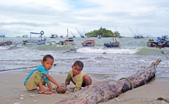 Pola Interaksi Anak Masyarakat Nelayan Tuban