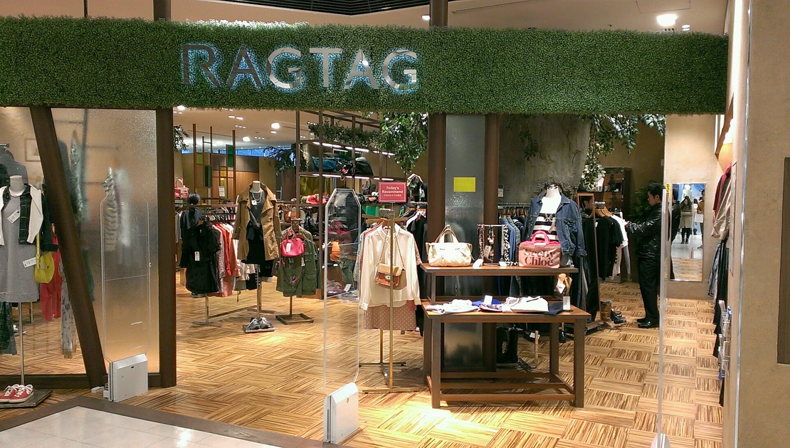 Where to Buy Secondhand Clothing in Tokyo 【City center / Shinjuku