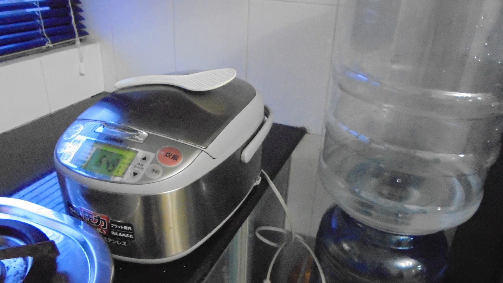 Up to 75 years old Repair of electric rice cooker
