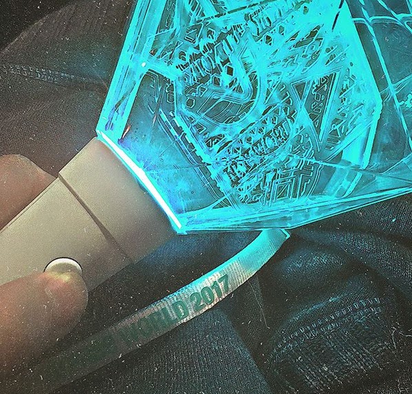 50+ Shinee Lightstick Concert Pics