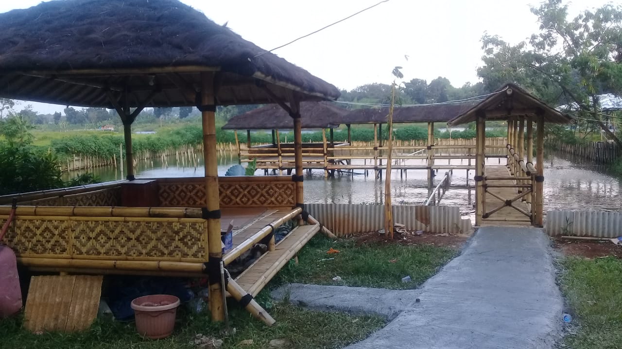Spesialis Pembuatan Gasebo Saung Bambu Harga Murah Saung Bambu Gajebo Bambu Bilik Bambu Rumah Bambu