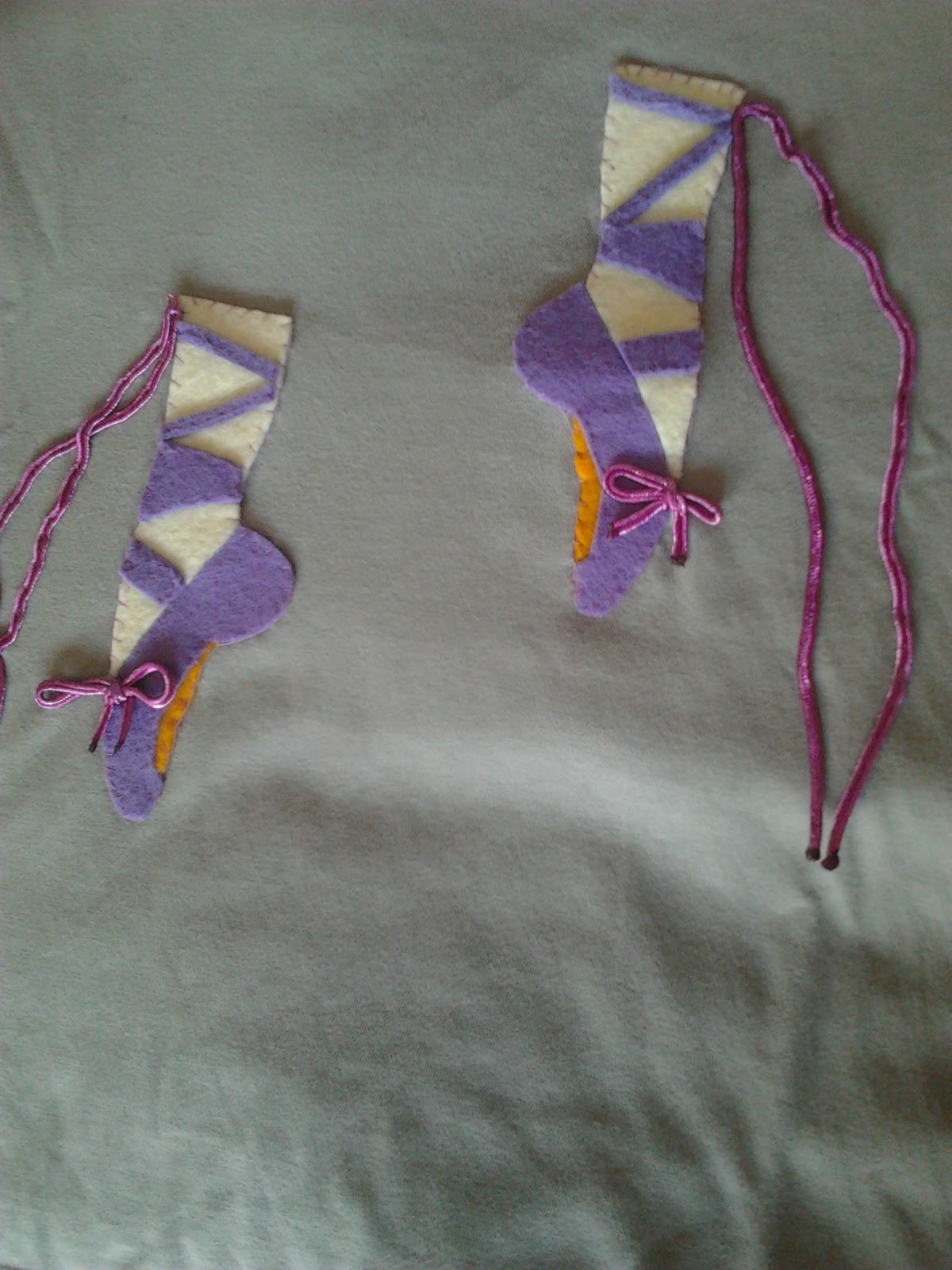 CAPRICHOS DE MAMI: CAMISETAS PARA NIÑA