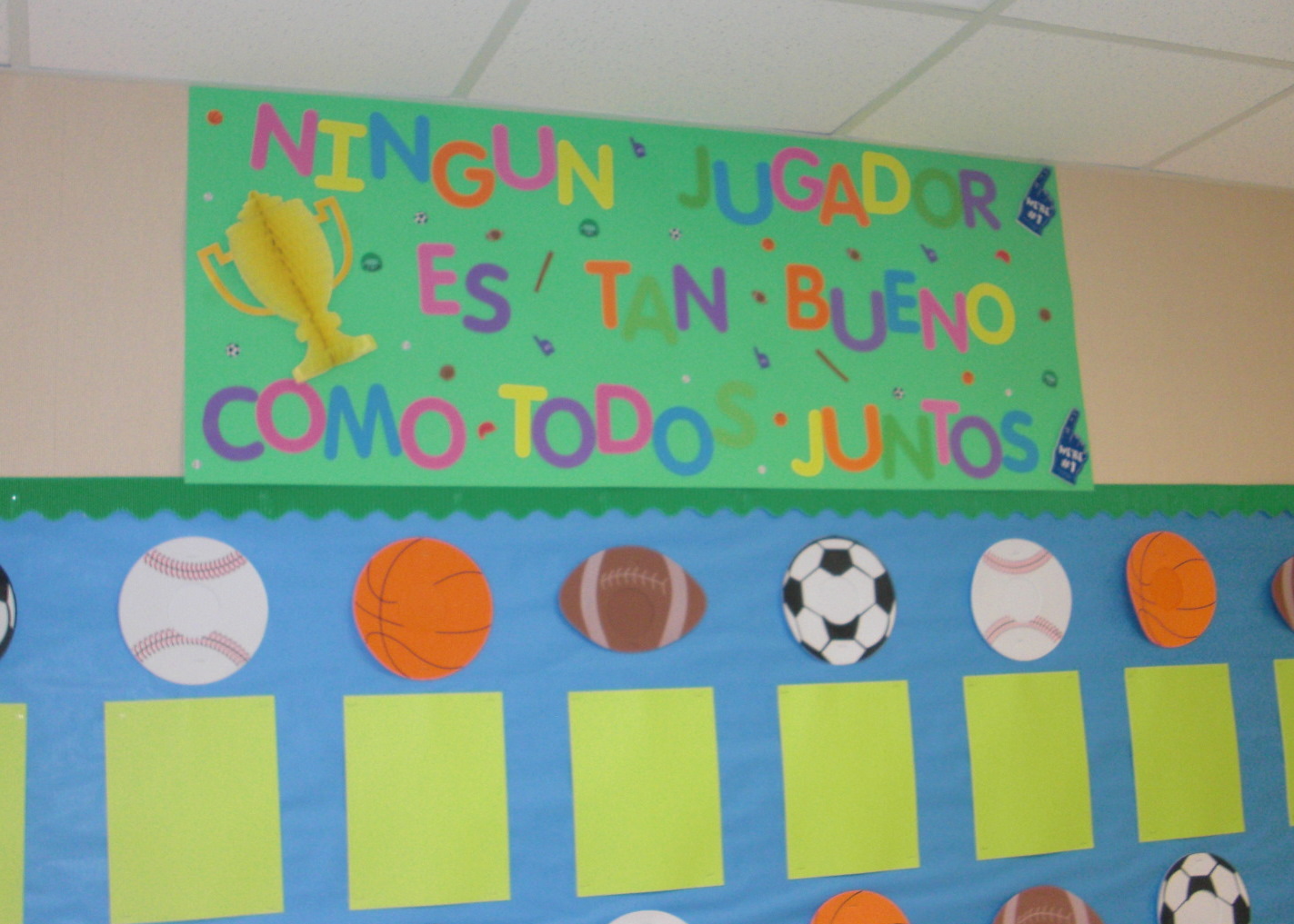 I Teach Dual Language Bulletin Boards You are SO Punny!